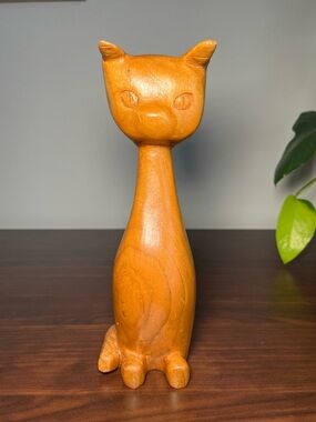 MCM style carved wooden cat.
